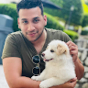 Meet your Posher, Adrian alejandro